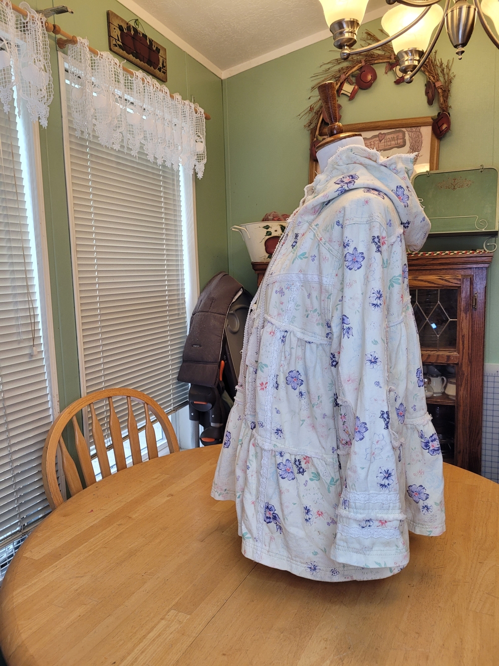 POL Cream Floral Patchwork Hooded Jacket - Picture 2 of 8